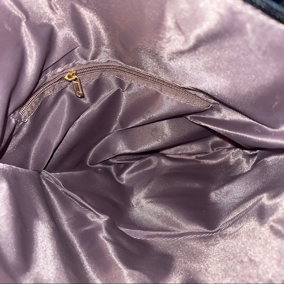 TRENDY BLACK CROSSBODY BAG WITH TASSELS - Picture 4 of 4